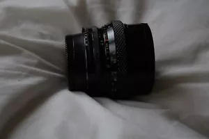 Quantaray Multi-Coated 28mm f2.8 Wide Angle Lens with Caps for Nikon F Mount V16 - Picture 1 of 4
