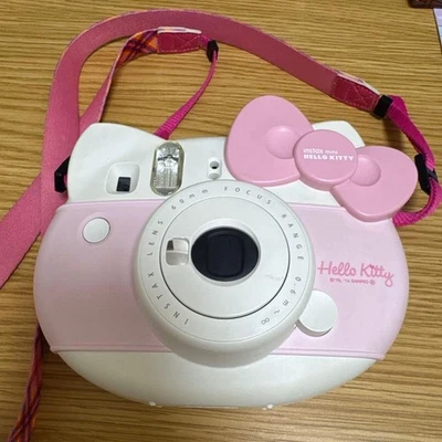Fujifilm Instax Mini Hello Kitty Pink Instant Film Camera Missing Battery Cover - Image 1 of 4