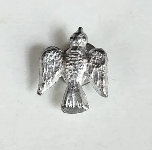 1928 DOWST Vintage Premium Cracker Jack Preis Spielzeug Taube Noppen oder Ansteckknopf - Bild 1 von 2