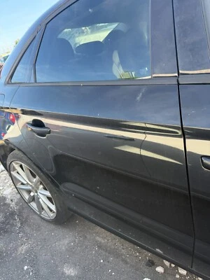 2015 - 2020 Audi A3 S3 RS3 Rear Right RH Door Passenger Side - Color Code LY9T Foto 1 de 3