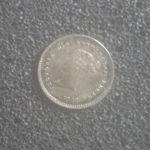 1838 Great Britain 2 P - silver - nice grade (#112242) - Picture 1 of 2