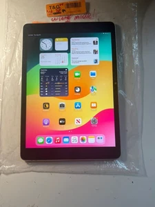Apple iPad de 10,2 pulgadas (9.ª generación) Wi-Fi 64 GB de memoria A13 chip biónico plateado - Imagen 1 de 3