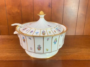 GRANDE ZUPPIERA E MESTOLO ROYAL COPENHAGEN "HENRIETTE" 11" D COPERTI - Foto 1 di 8