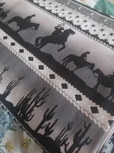 10 Yards Baumwolle Dekorateur Stoff COWBOY/Südwesten/Pferd Druck - Bild 1 von 6