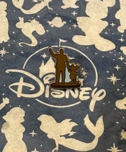 Disneyland DLR Tiny Kingdom 3rd Third Edition Series 1 Pin: Partners Statue - Bild 1 von 2