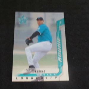 2001 Leaf Rookies and Stars Longevity #231 Claudio Vargas Marlins 5/25 - Picture 1 of 2
