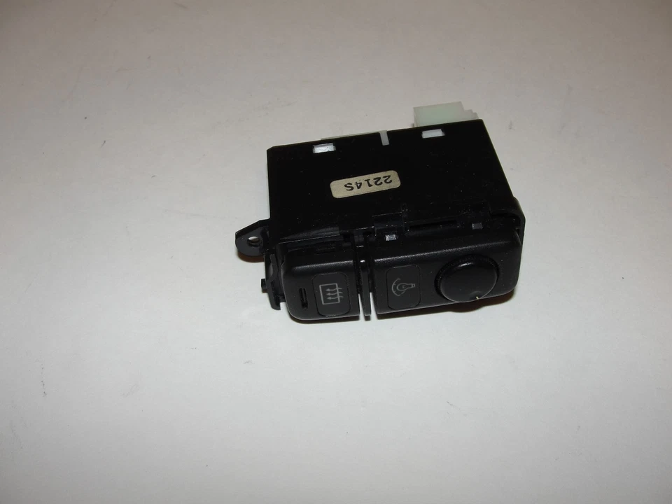 Acura Legend 1991-1995 cupé 2 puertas OEM desempañador trasero e interruptor de iluminación Foto 1 de 1