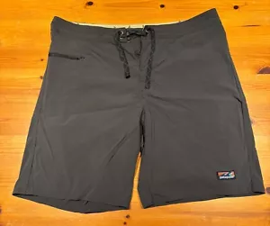 Patagonia Men’s Size 40 (XL) Ink Black Stretch Wavefarer Boardshorts Beach Surf - Picture 1 of 6