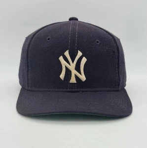 New York Yankees Sports Specialties MLB Baseball 100 % Wolle eng anliegende Mütze Kappe 71/4 - Bild 1 von 13