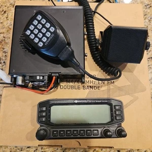 Kenwood TM-D710A Amateur Mobile Dual Band Transceiver 144 - 440 MHz Tested Works - Zdjęcie 1 z 5