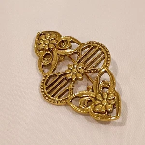 Gold Tone Filigree Floral Brooch Pin Vintage - Picture 1 of 7
