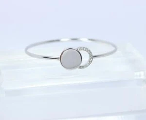 Sparkling 0.20CT Round Simulated Sapphire Features A Tension Closure Bracelets - Picture 1 of 11