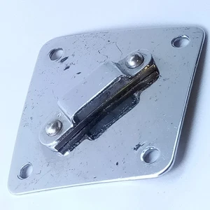 Soporte de montaje en riel de tambor Rogers Diamond Ride Tom Shell/bajo cromado vintage años 60 EE. UU. - Imagen 1 de 2