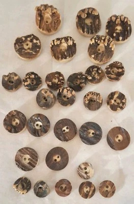 29  echte braune Hirschhorn Knöpfe für Trachten  - Bild 1 von 4