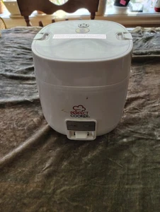 Perfect Cooker RCM301M RICE COOKER OPEN BOX Ricipe Box UNUSED Red 3 Cup - Picture 1 of 6