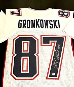 Rob Gronkowski / Autographed New England Patriots Custom Football Jersey / COA