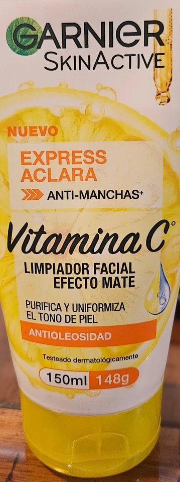 Garnier Skin Active/Express Aclara/Anti Manchas/Vitamina C/ Efecto Mate/ 150 ML - Image 1 of 2