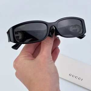 Gucci Women Sunglasses Black Grey Rectangle GG1661S 001 BRAND NEW - Picture 1 of 12