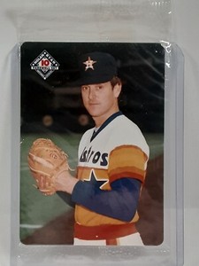 NOLAN RYAN-1994 Mother's Cookies #2 of 10. Still in packaging $1.11 S&H OPT.