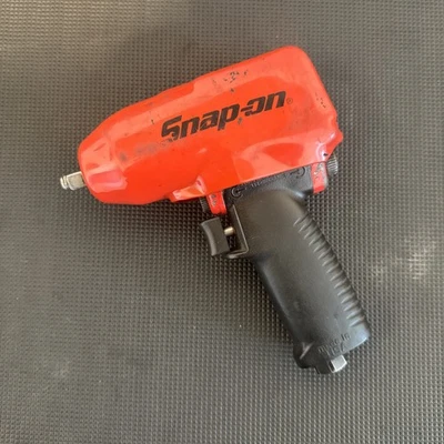 Snap On Tools Air Pneumatic Impact Gun Wrench Red MG325 3/8" Inch Drive - Image 1 of 4