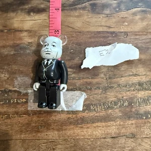 Serie 43 Bearbrick - Horror Alfred Hitchcock 100% E2 RARO 2021 - Imagen 1 de 2
