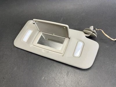 Parasol delantero derecho 2018 Buick Encore 42698378 2017 2019 2020 Foto 1 de 4