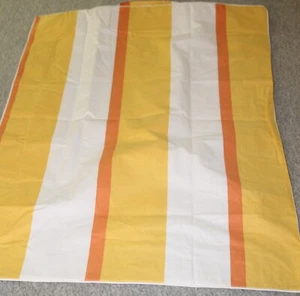 The Company Store Standard Sham Naranja Amarillo Blanco Rayas Algodón 20x26 Botones - Imagen 1 de 5