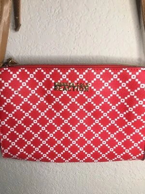 Cartera Kenneth Cole Reaction Mini Bandolera Naranja Foto 1 de 4