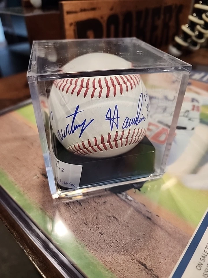 Bola de beisebol autografada assinada por Courtney Hawkins com 1ª edição 2012 13ª inscrição geral - Imagem 1 de 4