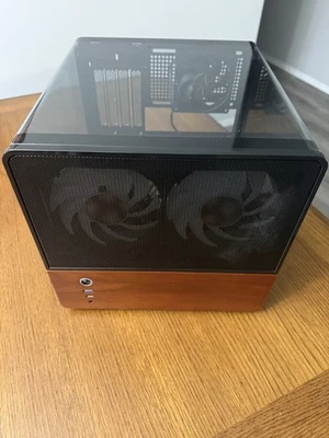 JONSBO V12 PC Case – Black Aluminum + Wood Front | mATX / ITX Support | ATX PSU - Image 1 of 4