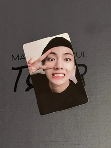 Official BTS Taehyung (V) Photo Card – Love Yourself in Europe DVD LYS - Bild 1 von 2