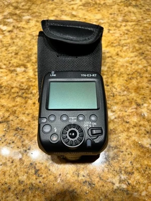 Controlador de flash Yongnuo YN-E3-RT para transmissor Speedlite sem fio Canon - Imagem 1 de 4