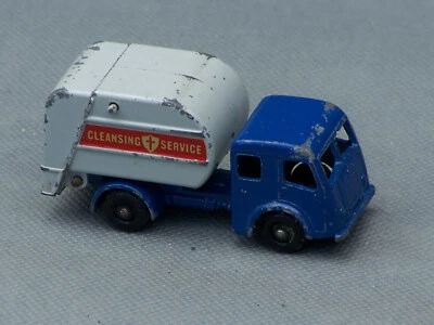 Matchbox Series No 15 Tippax Refuse Collector Dennis Refuse Truck 1963 #2 - Image 1 of 4