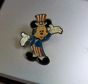 VTG Mickey Mouse Patriotic USA July 4th 1989 Walt Disney Eastman kodak Pin - Picture 1 of 3