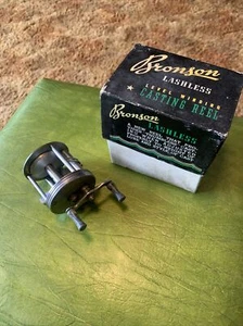 VINTAGE Engraved Bronson Mercury No. 2550 Trade Reel Fishing Reel Made USA W Box - Picture 1 of 13