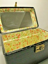 Vintage Faux Alligator Travel Suitcase Make-up Luggage