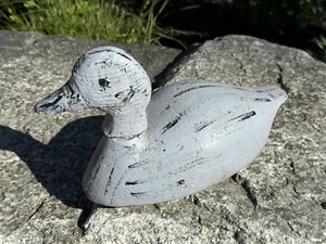 Señuelo de pato de madera vintage con cabeza giratoria, sólido, hecho a mano 13 1/4" L x 7" H x 5 3/4" W - Imagen 1 de 12