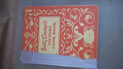 Betty Crocker's Picture CookBook 1950 1ST  EDITION HC RARE 5-ring binder - Image 1 of 4