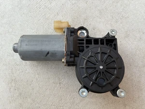 00-05 BMW E46 323i 325i 330i M3 Puerta delantera derecha pasajero ventana motor 8362064 - Imagen 1 de 5