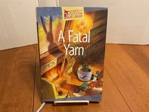 A FATAL YARN Allie Pleiter Secrets Of The Castleton Manor Library HC DJ 2018 - Picture 1 of 5