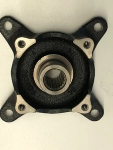 New Front Wheel Hub A 2005 Polaris Ranger 500 6x6 2405 P/N 5131935 - Bild 1 von 4
