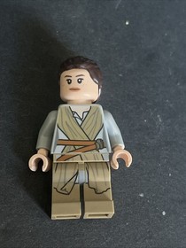 Lego SW0677 Rey Minifigure Minifig Dark Tan Tied Robe Set 75192 75105 Authentic