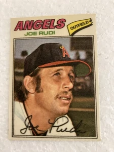 1977 Topps Cloth Sticker Joe Rudi FREE SHIPPING - Picture 1 of 2