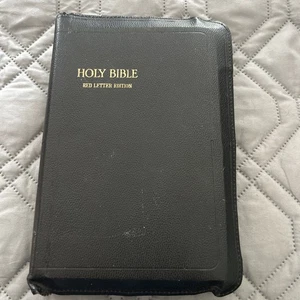 HOLY BIBLE Red Letter Edition Books Inc. Publishing Zipperd - Picture 1 of 14