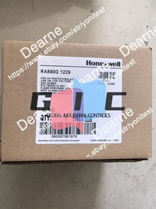 RA890G 1229 NEW Honeywell RA890G1229 FSG UV Protecto Relay 1x DHL/FEDEX - Picture 1 of 5