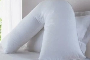 Maternity V Pillow Cushion V Shape Orthopaedic Pregnancy Nursing Support - Picture 1 of 1