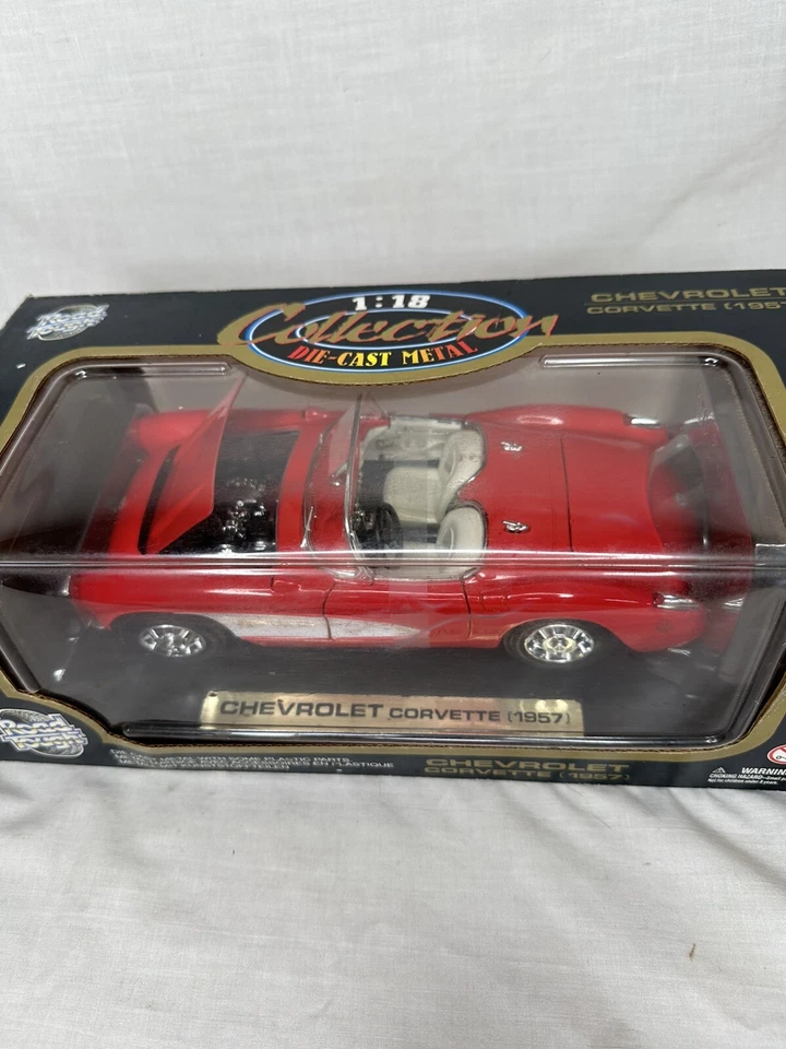 1957 CHEVROLET Corvette - Die-Cast Model Car 1 18 Scale #92018 Road Legends