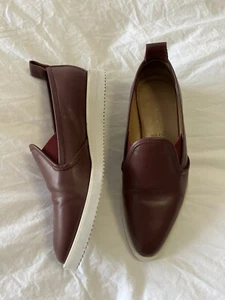 Everlane Women’s SZ 7.5 | Burgundy Oxblood | Italian Leather Loafers | Slip On - Picture 1 of 9