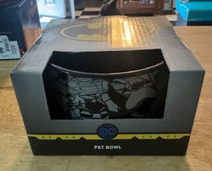 NEW Marvel Batman Ceramic Pet Dog Bowl 3.5 cups (28 oz.) capacity Black 6x3 in. - Picture 1 of 3