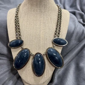 Ann Taylor Signed Chunky Statement Faux Blue Gem Gold Tone Chain Necklace 1A - Picture 1 of 5